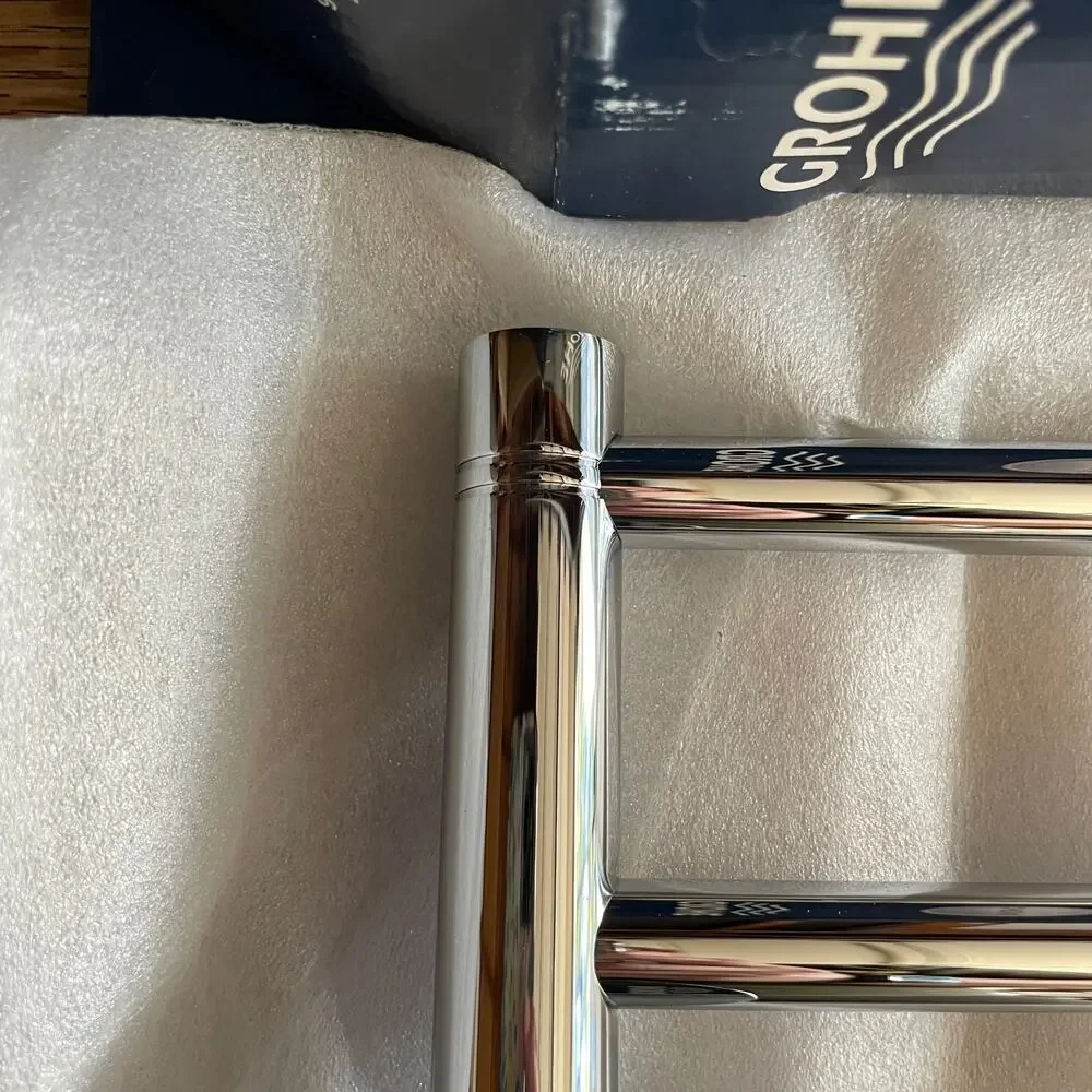 NEW Open Box Grohe Essentials Starlight Double Towel Rail Chrome 600mm